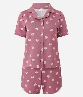 Pijama Short Doll Americano em Viscose com Estampa de Conchas e Detalhe Rendinha