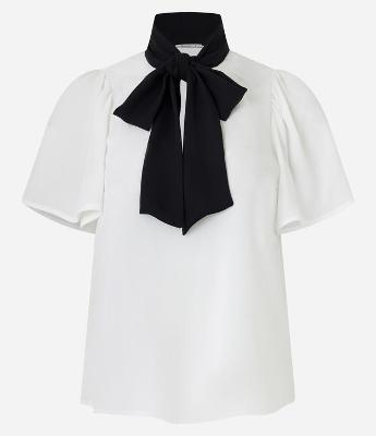 Blusa em Chiffon com Gola Laço Contrastante