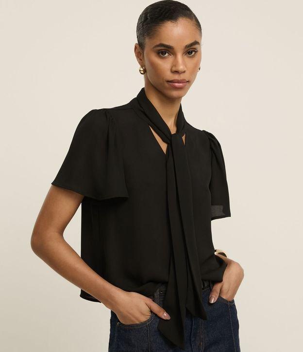 Blusa em Chiffon com Gola Laço e Manga Bufante - 3