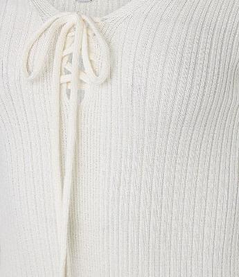 Blusa Canelada em Tricô com Amarração e Punho Amplo