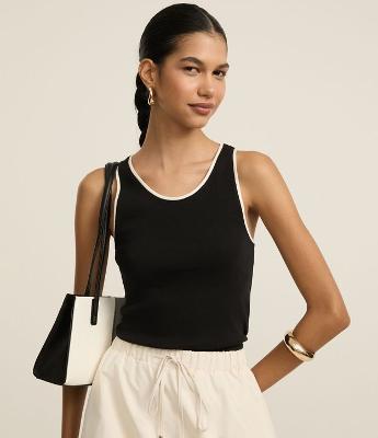 Blusa Regata em Ribana com Acabamento Contrastante