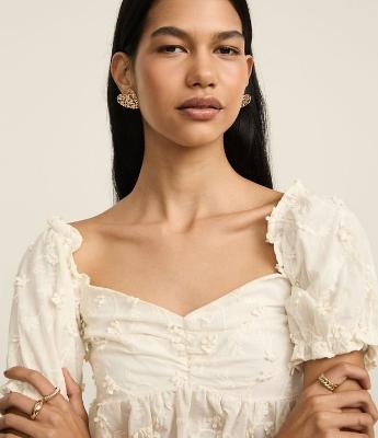 Blusa Peplum em Algodão com Bordado Floral e Manga Bufante