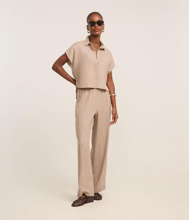 Calça Pantalona em Viscolinho com Cós Elástico - 2