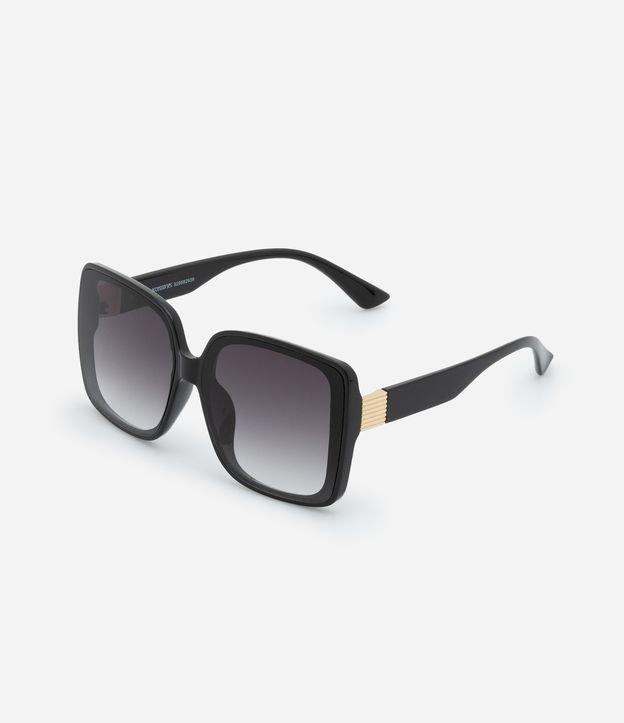 Óculos de Sol Quadrado com Detalhes de Metal - 1