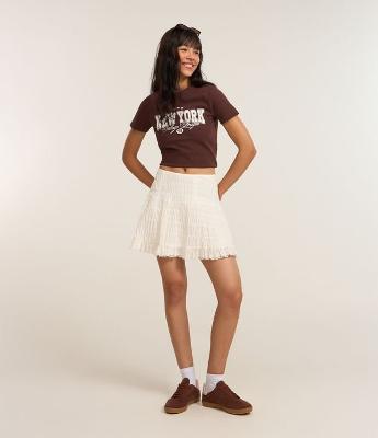 Saia Curta com Textura Maquinetada e Babado