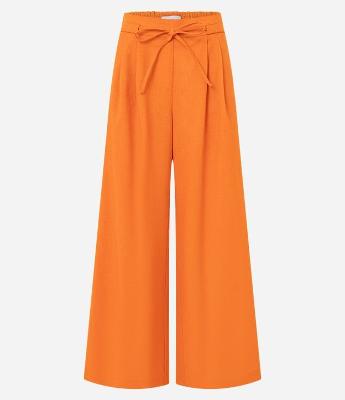 Calça Wide Leg Alfaiatada com Cintinho Embutido