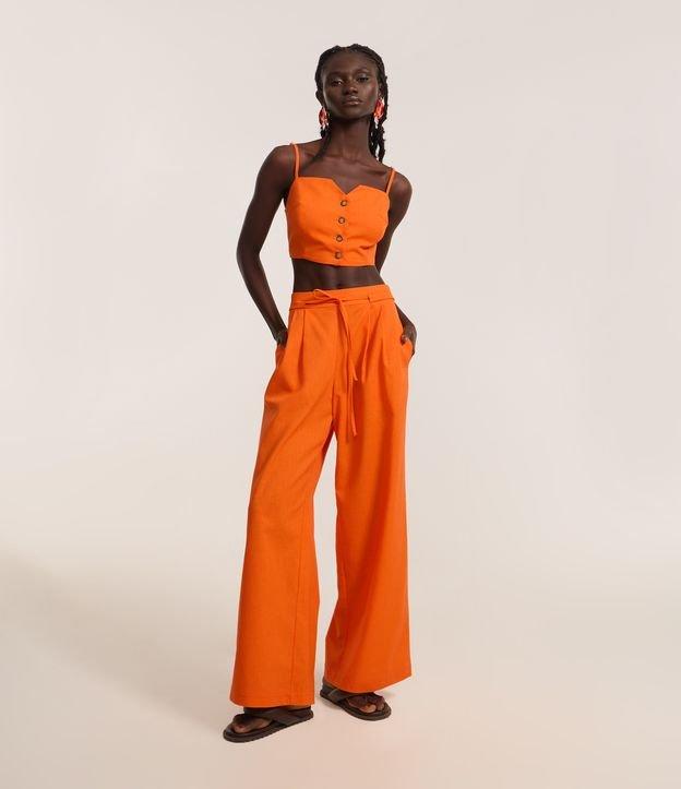 Calça Wide Leg Alfaiatada com Cintinho Embutido - 2