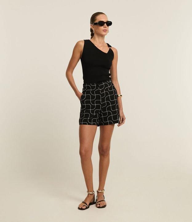 Short Reto Alfaiatado Cintura Alta com Estampa Linhas Curvas - 2