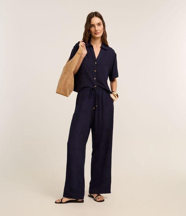 Calça Wide Leg Fluida em Viscose com Textura Floral de Jacquard - 2