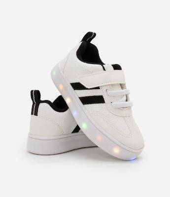 Tênis Infantil com Recortes e Sola LED - 20 ao 27