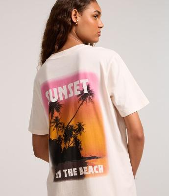 Camiseta T-shirt Alongada com Estampa Sunset