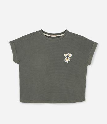 Blusa com Fio Tinto e Flores Bordadas Curve & Plus Size