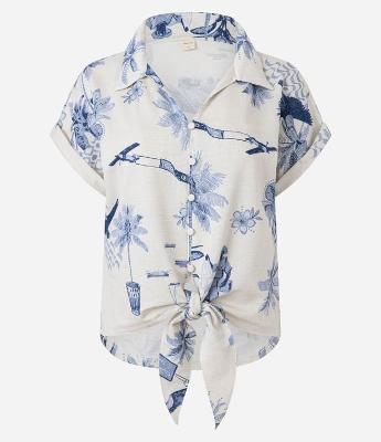 Blusa em Viscose com Estampa Coqueiros e 14 Bis