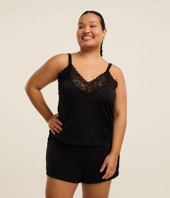 Pijama Short Doll em Liganete com Detalhe de Renda Curve e Plus Size