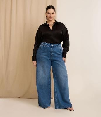 Calça Wide Leg em Sarja com Fenda na Barra Curve & Plus Size