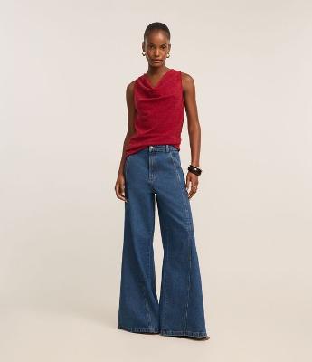 Calça Pantalona em Jeans com Bolso Faca