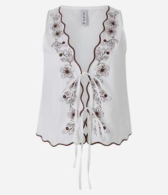 Colete em Tricoline com Bordado Floral e Amarração Frontal