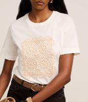 Camiseta em Algodão com Bordado Floral e Gola Redonda - 2