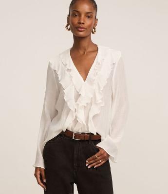 Blusa Texturizada em Viscose com Babado de Decote