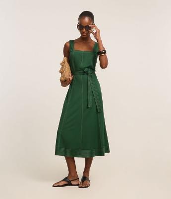 Vestido Evasê Longo em Orly com Costura Aparente