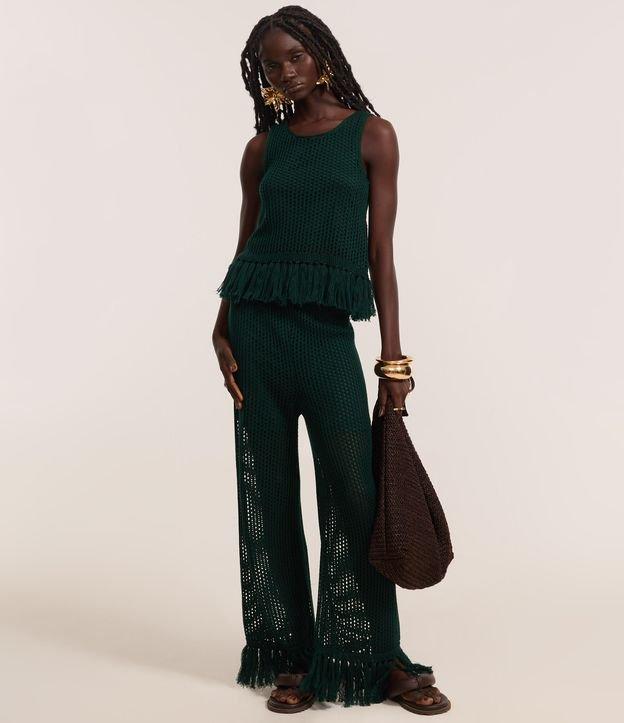 Blusa Regata Cropped em Tricô com Franjas na Barra - 2