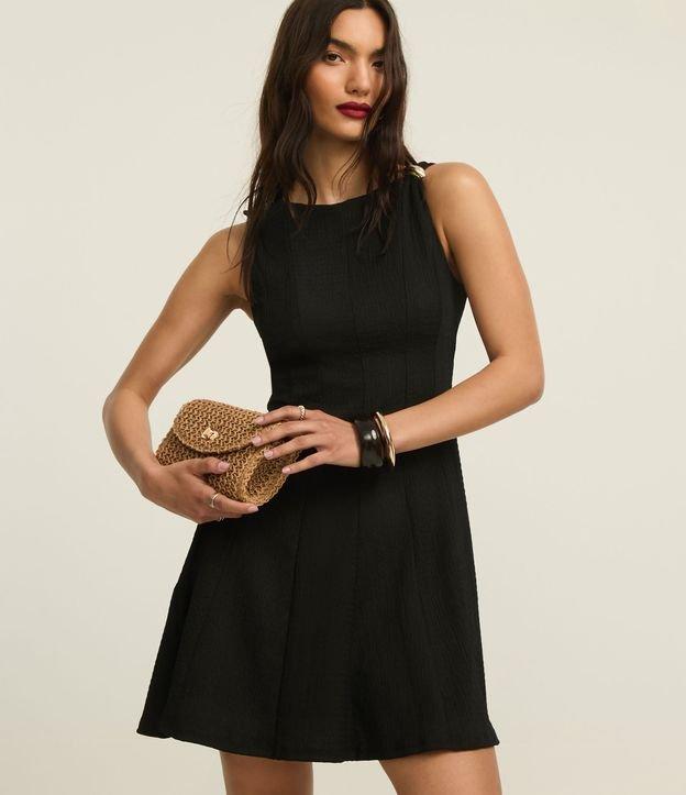 Vestido Godê Curto Texturizado com Detalhe Metalizado - 2