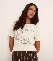 Pijama Short Doll em Viscose com Estampa de Veleiro e Short Listrado - 2