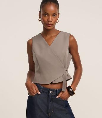 Colete Alfaiataria Cintura e Cinto