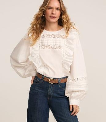 Blusa Bata em Tricoline com Babados e Manga Bufante