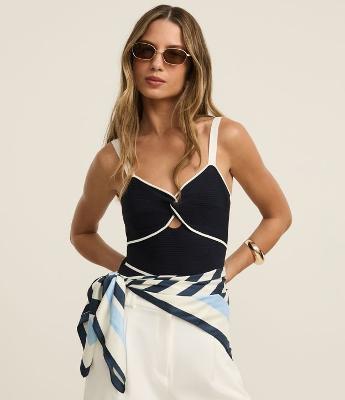 Body Texturizado em Tricô com Alça Fina e Viés Contrastante