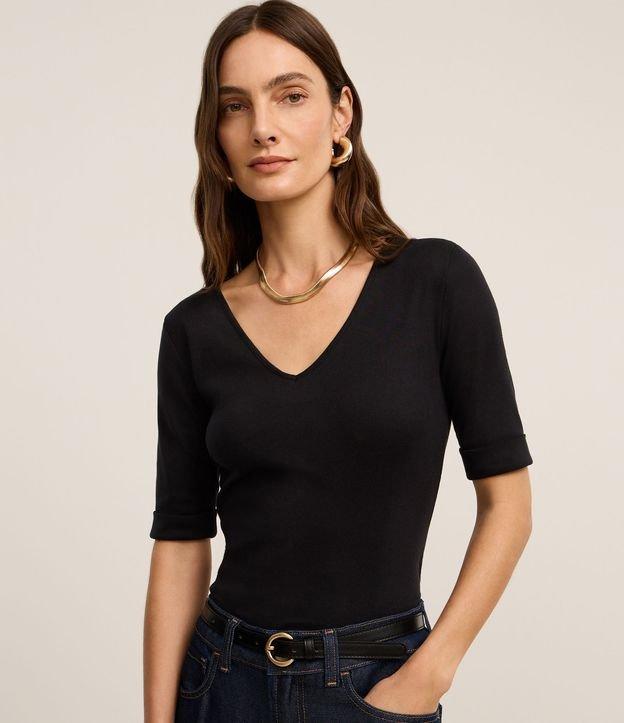 Blusa em Ribana com Decote V e Manga Dobrada - 2