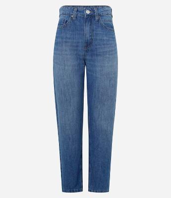 Calça Mom Comfort Cintura Alta em Jeans