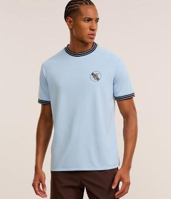 Camiseta Esportiva Regular em Ribana com Estampa Localizada e Tecnologia Dry