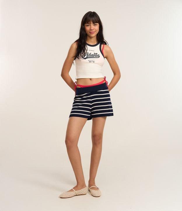 Short Regular em Tricô com Listras - 1