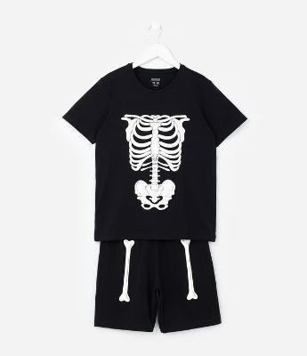 Pijama Infantil Estampa Esqueleto de Halloween - Tam 5 a 14 Anos