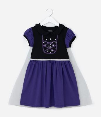 Camisola Infantil com Estampa Bruxinha de Halloween - Tam 3 a 8 Anos