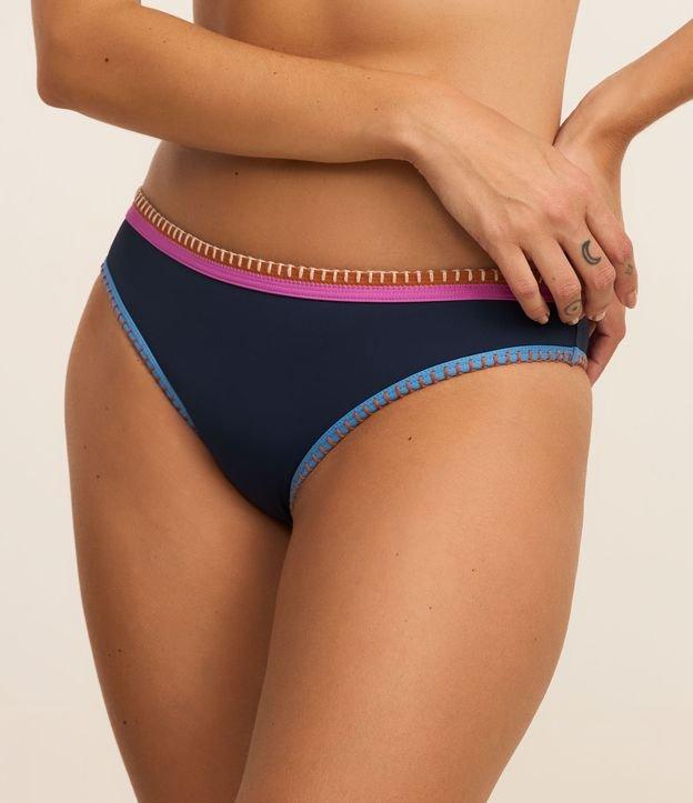 Biquíni Calcinha Básico em Microfibra com Pespontos Contrastantes - 2