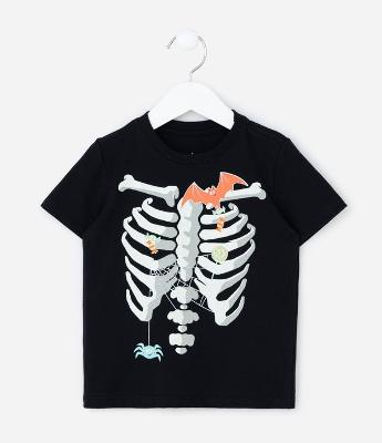 Camiseta Infantil com Estampa Esqueleto Halloween - Tam 1 a 6 Anos