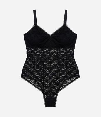 Body em Renda com Busto Triangular Curve & Plus Size