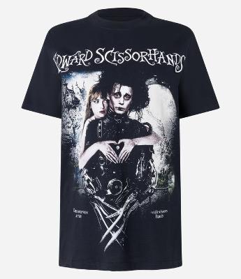 Camiseta T-Shirt em Algodão com Estampa e Lettering Edward Scissorhands