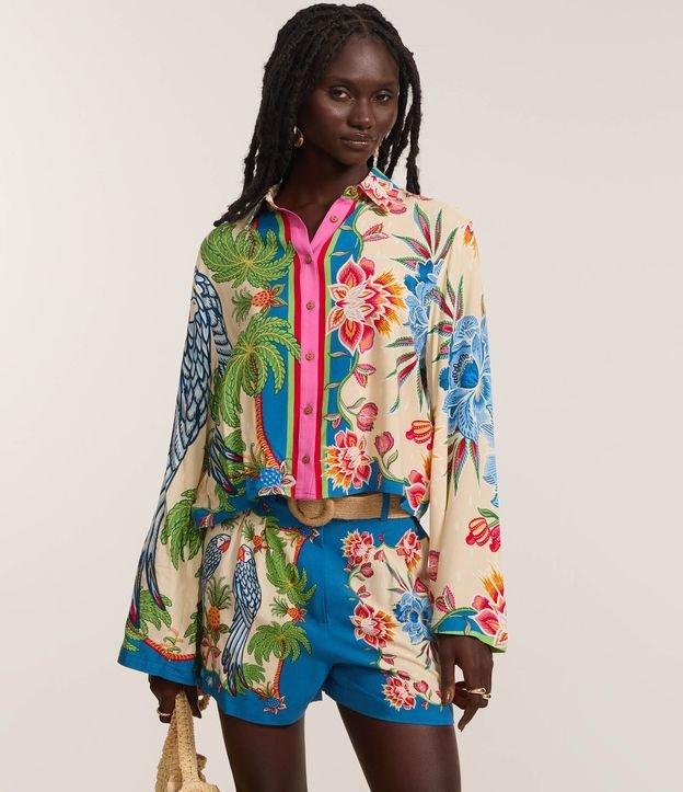 Camisa Curta com Estampa Tropical e Manga Sino - 2