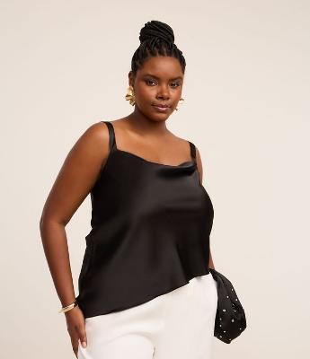 Regata em Cetim com Decote Degagê e Barra Assimétrica Curve & Plus Size