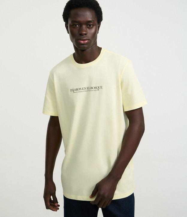 Camiseta Comfort em Algodão com Estampa de Paisagem e Lettering Pájaros En El Bosque - 1