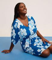 Vestido Curto em Viscose Floral com Manga Morcego e Amarração na Cintura Curve & Plus Size - 1