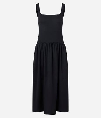 Vestido Texturizado com Decote Quadrado e Alça Larga