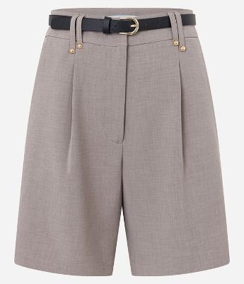 Short Alfaiatado com Pregas e Cinto Fino de PU