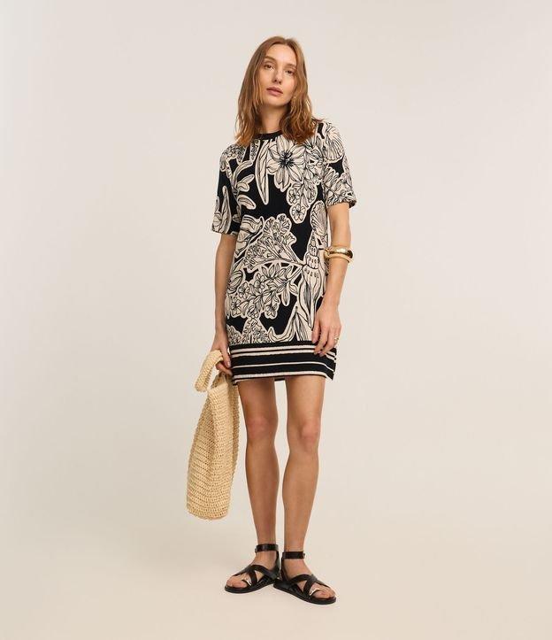 Vestido Curto em Viscose com Estampa Folhagem - 2
