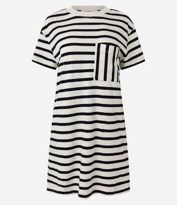 Vestido T-Shirt Curto em Cotton com Bolso e Listras