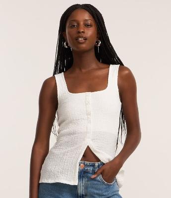 Blusa Regata com Textura e Botões Frontais