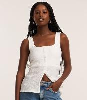 Blusa Regata com Textura e Botões Frontais - 1